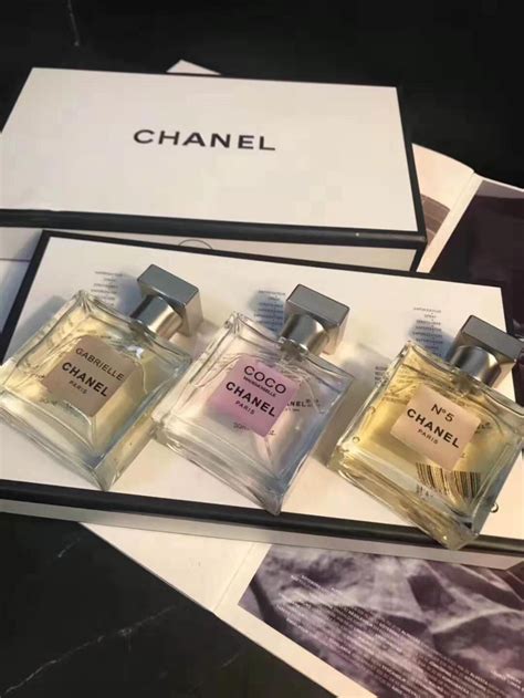 chanel set vs print set|chanel perfume set.